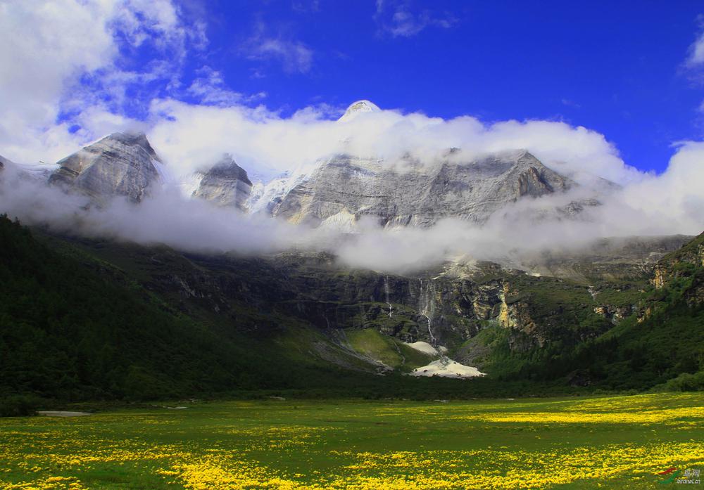 稻城亚丁旅游最新路况,成都稻城亚丁路况实录最新