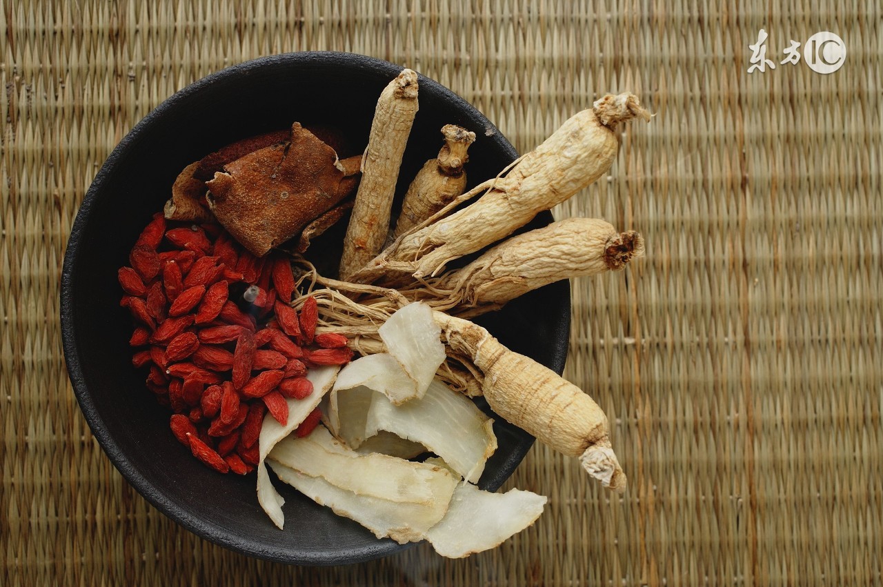 中医养生留住青春9种抗衰食物,气血通畅抗衰老的方法