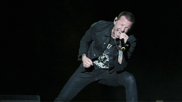 怀念林肯公园贝宁顿,致敬林肯公园主唱贝宁顿