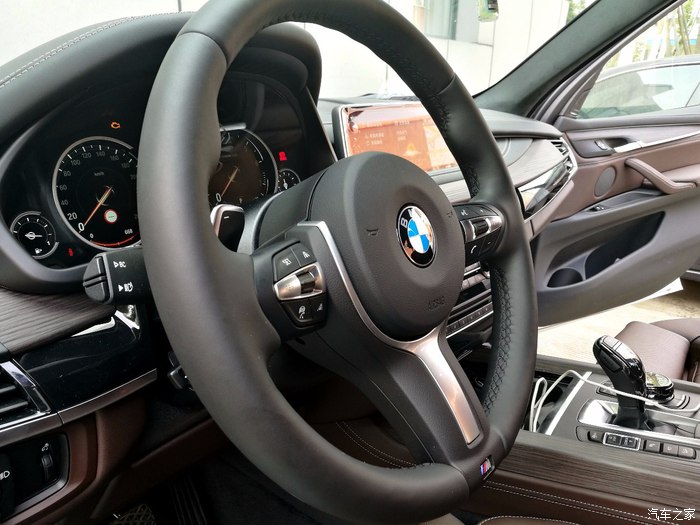 礼物居然迟到了2年，成都小伙提宝马X5