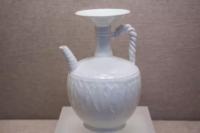 珍品撷英：图读宋元“闲事与雅器”