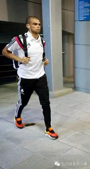 踢球装逼,踢球装逼指南