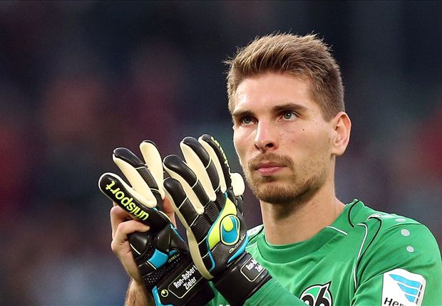 门将神奇五连扑,足坛神奇四侠