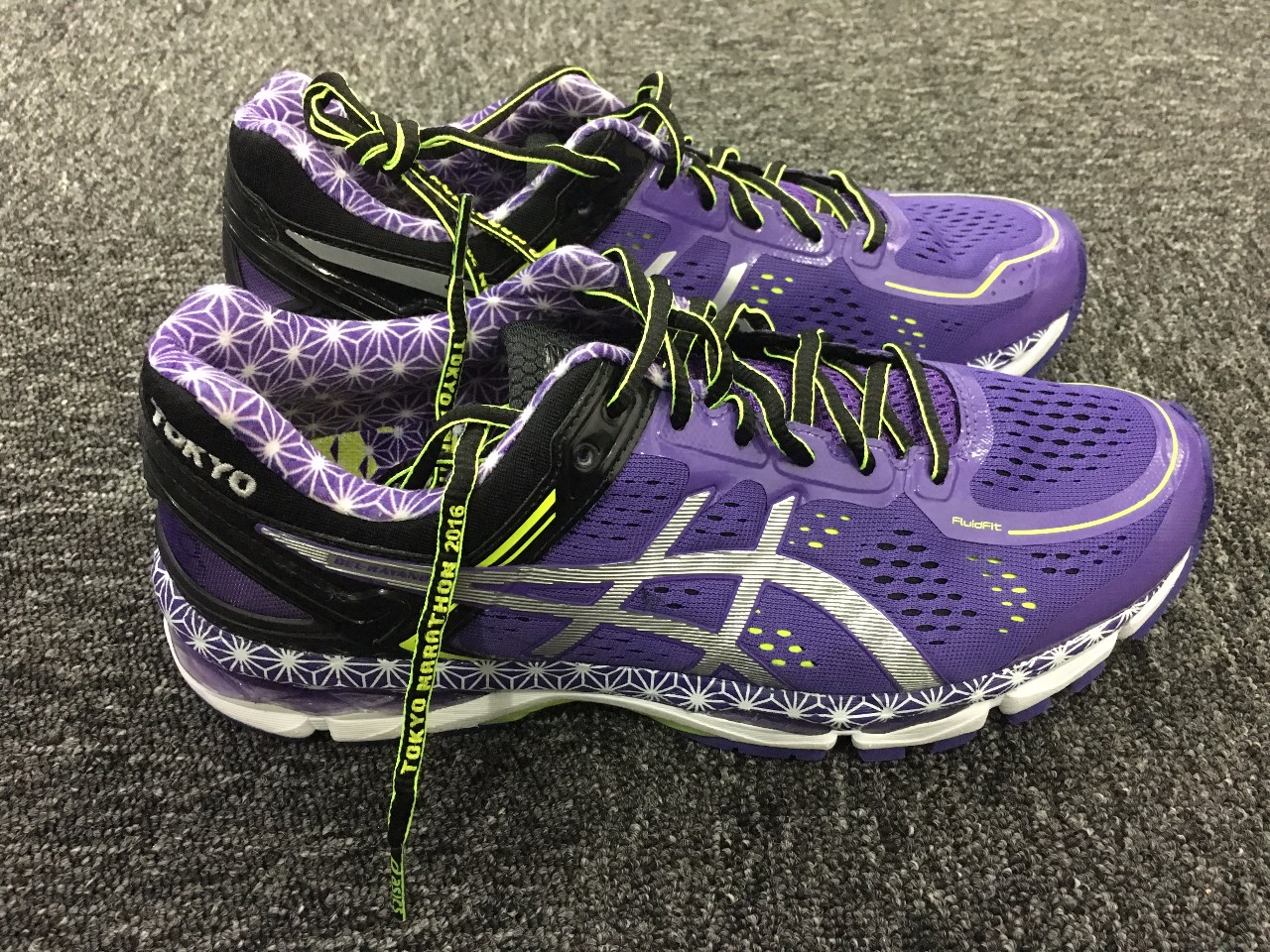 已经买不到了的Ascis东马十周年限量版跑鞋，除了这里