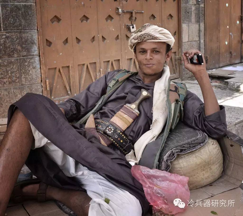 十九世纪法国铁甲舰,阿拉伯中世纪的弯刀