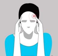 手臂上有针孔大小的红点正常吗,33岁女性手臂无缘无故有红点