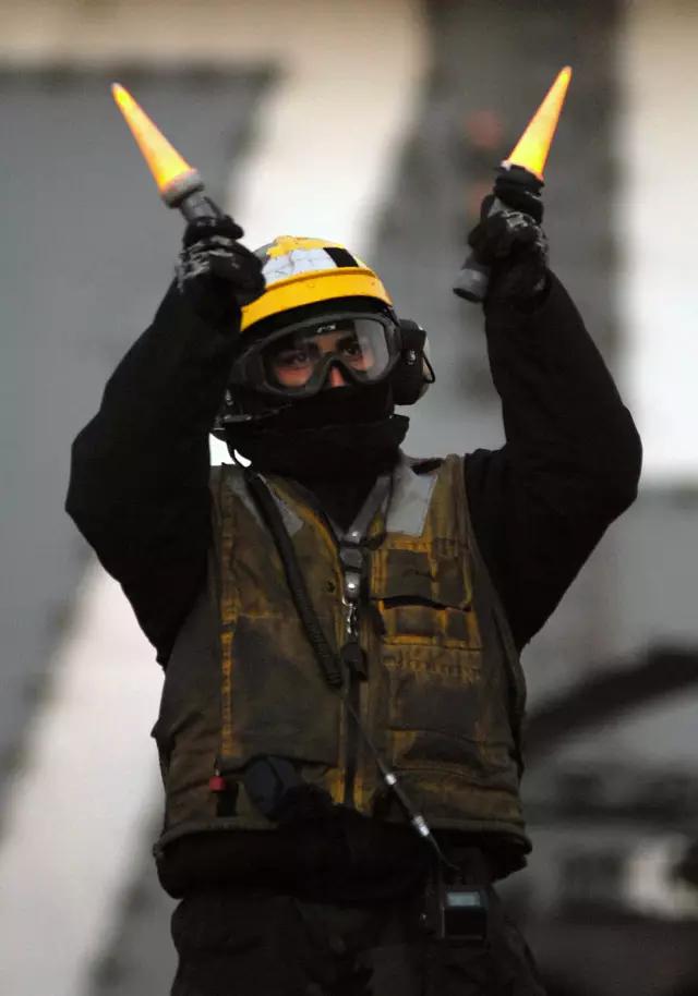 航空母舰二维图,航空母舰彩虹人白马甲