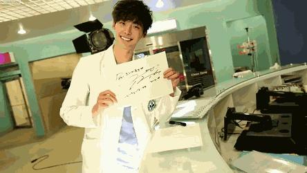 远离整形美容四大误区,手把手教你避开整形陷阱