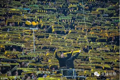 有一种力量叫球迷，骨子里流淌着忠诚的热血！