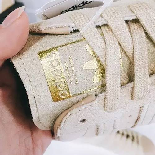 不要再黑asos了，Adidas直邮18天到货，没被税！