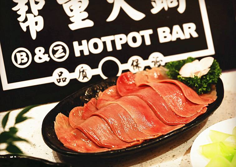 夜店里吃火锅？帮重的鸭肠烫8秒就能飙到180！