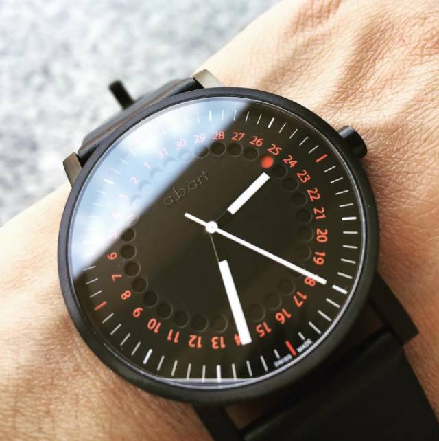 年轻人适合戴的腕表,适合刚毕业大学生的手表