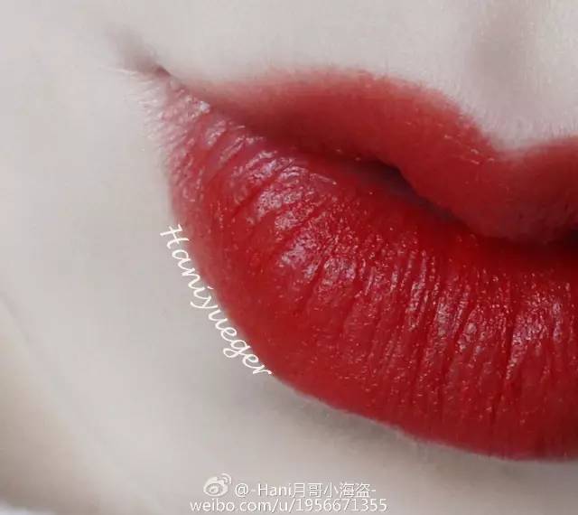不用美白你也可以白成一道光,显白不化妆也能涂的口红