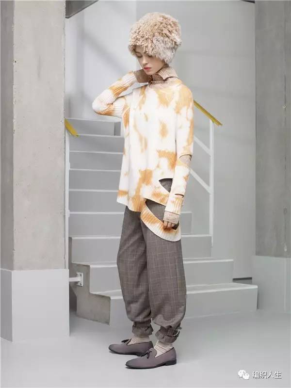 毛衣破洞风,毛衣今年最流行十款毛衣