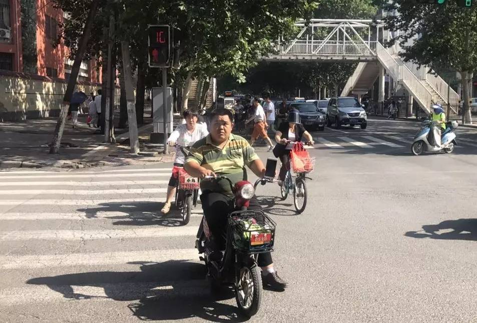 焦作不文明交通,不文明交通行为曝光直播