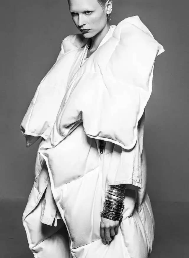 我开始怀念那个夏天歌曲,我开始怀念那些再也回不去的日子