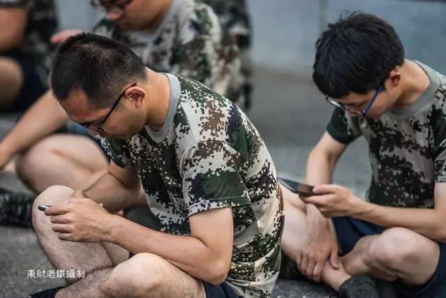 校园又闻军训声：大连银行新员工军训花絮