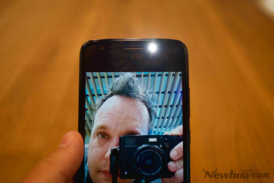 鎽╂墭缃楁媺motoz4璇勬祴,鎽╂墭缃楁媺motoe40