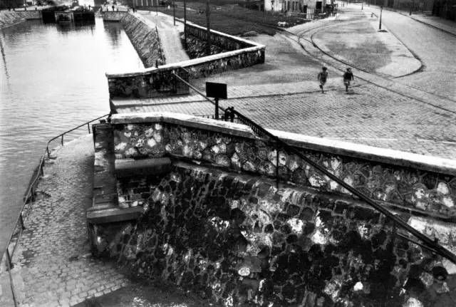 布列松摄影作品赏析,布列松经典摄影作品中国