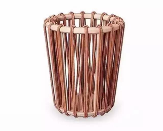 prada做什么的,prada编织回形针