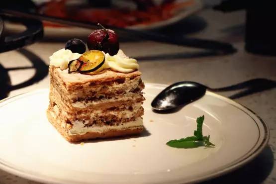 夜店里吃火锅？帮重的鸭肠烫8秒就能飙到180！