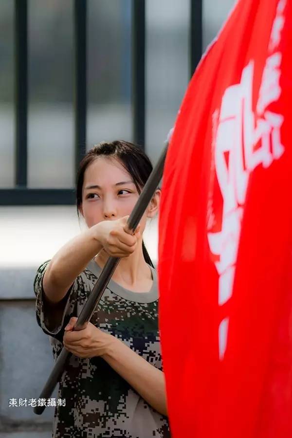 校园又闻军训声：大连银行新员工军训花絮