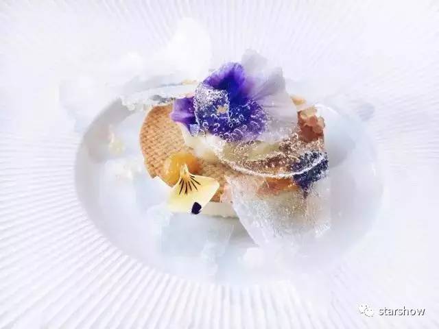 探店｜还以为这家网红店消失了，再遇到要试遍他们家的菜单