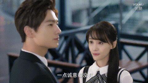 不用美白你也可以白成一道光,显白不化妆也能涂的口红