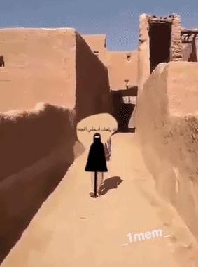 沙特穿短裤会怎样,外国女性到沙特怎么穿