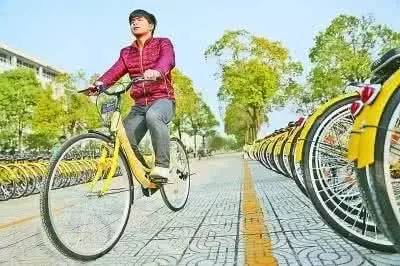 晚高峰交通拥堵管制图片,差半个小时到禁行时段路上又堵车