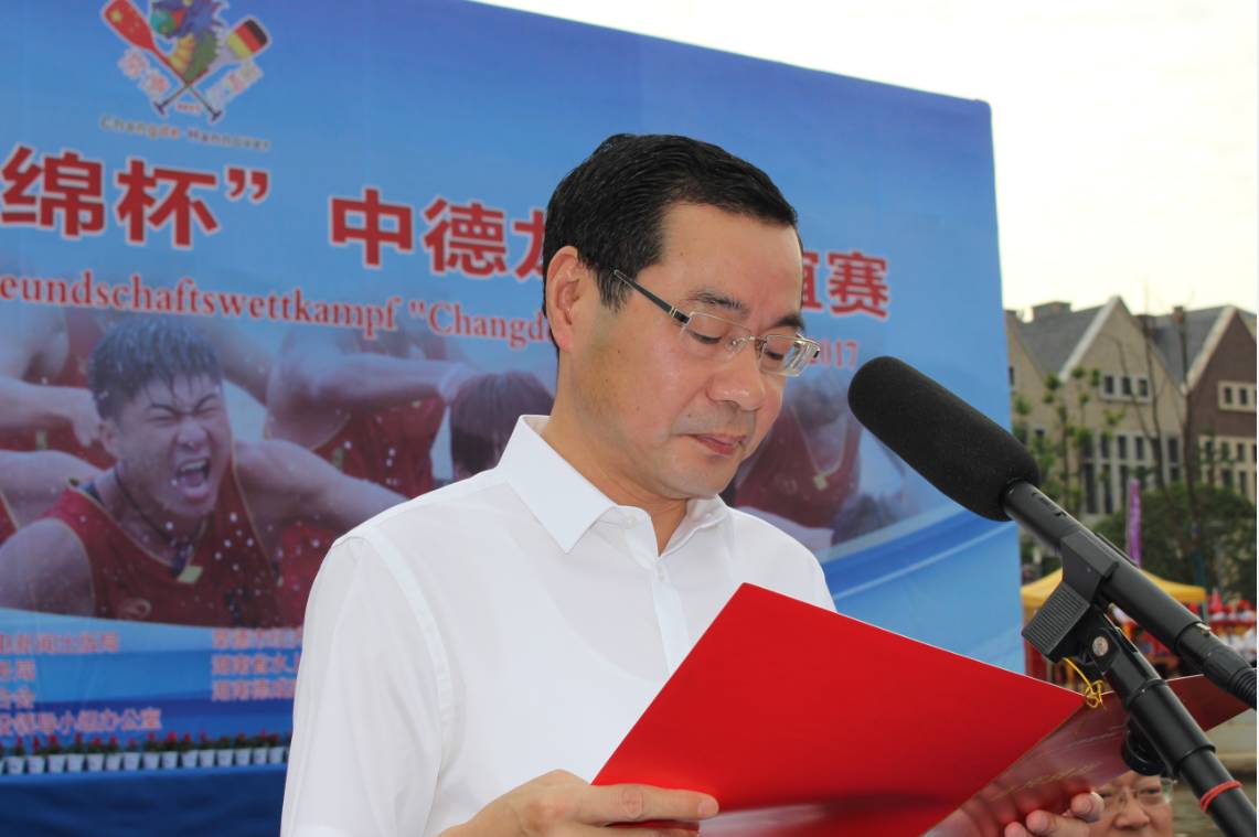 盘点国内龙舟比赛震撼场面一瞬间,中德龙舟赛