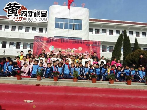 妙笔丹青绘琼枝爱撒铺咀淡如菊