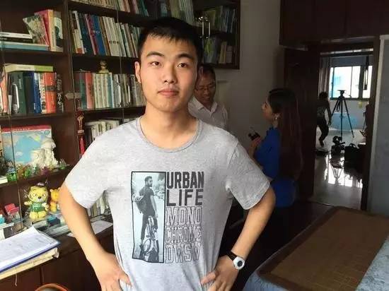 学霸的日常都活出不一样的风范,学霸的生活是多么的丰富多彩