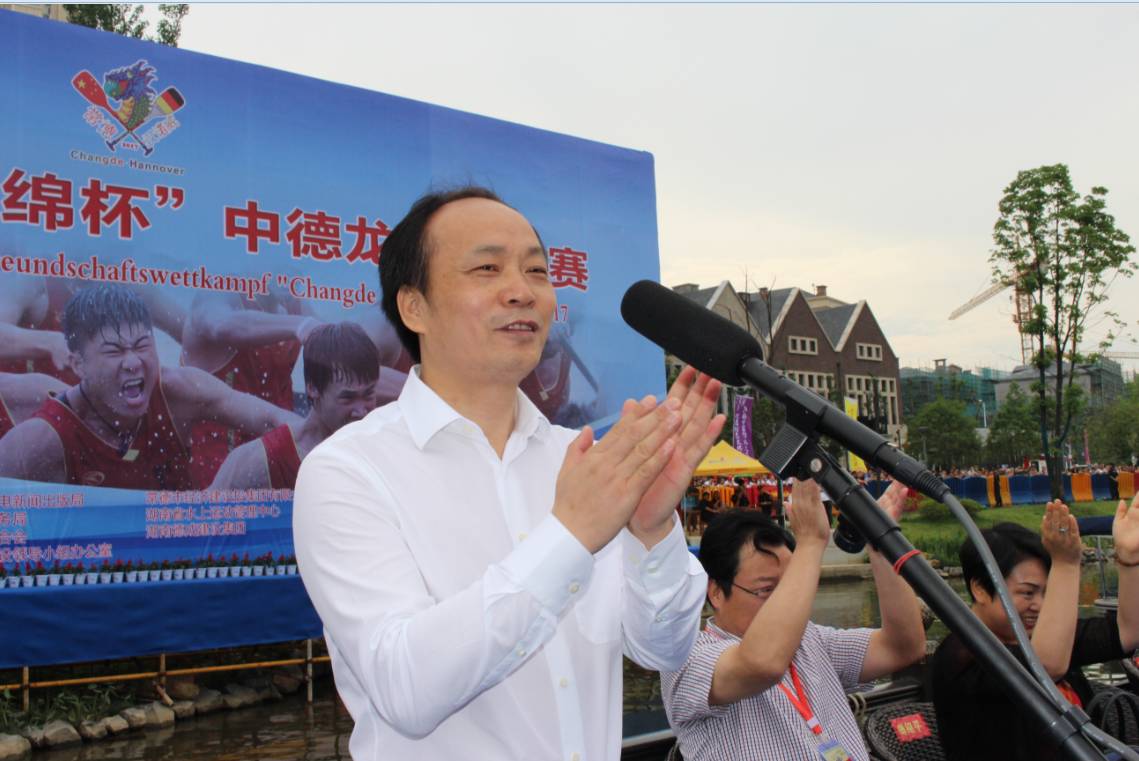 盘点国内龙舟比赛震撼场面一瞬间,中德龙舟赛