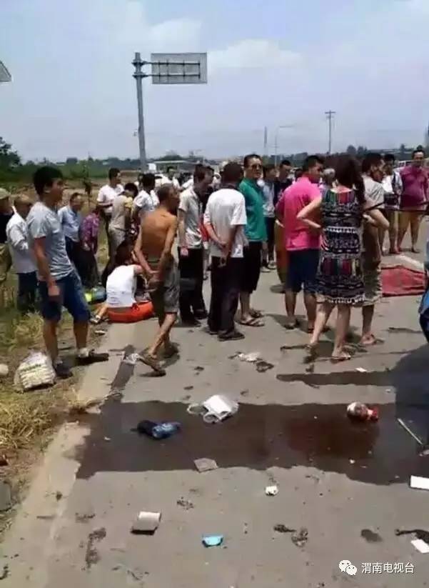 富平县车站大街交通事故,今日富平头条车祸