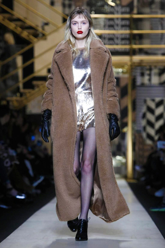 秀场maxmara,走秀maxmara