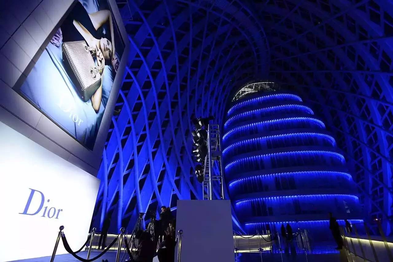 丹凤朝阳：专访凤凰卫视控股有限公司董事局主席刘长乐