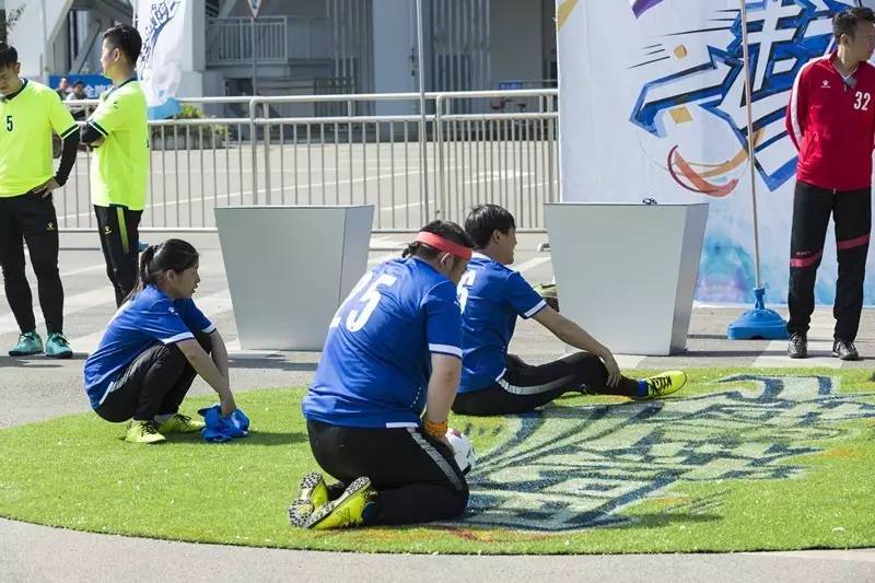 肇俊哲球场冲突,肇俊哲告别战首发