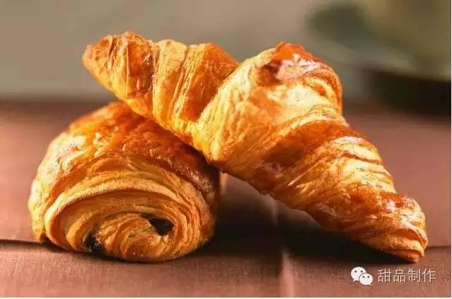 放冰箱面包变硬能吃吗,面包放冰箱里变硬了怎么办