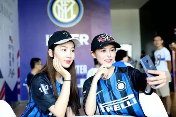 回到“娘家”南京，国米球星接连收到神秘东方礼物……