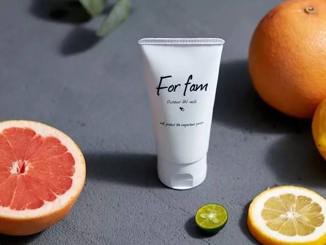 一年四季涂脸的防晒霜推荐 (推荐几款纯物理防晒霜脸部不泛白)