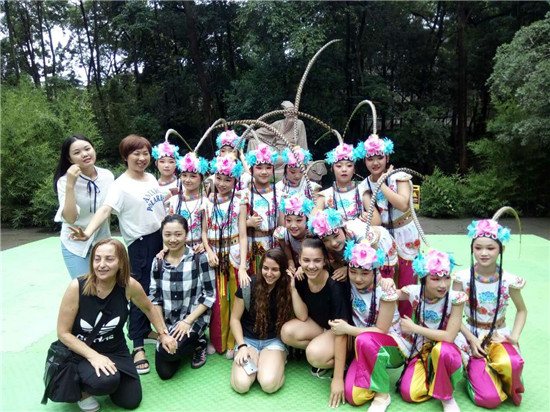 鍥介檯鍙嬪煄鏂囧寲浜ゆ祦,鍥介檯鍙嬪ソ鍩庡競闈掑皯骞磋冻鐞冭禌