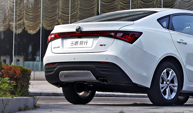 智趣省乐超级实用——试驾2016款MGGT名爵锐行