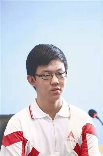 学霸的日常都活出不一样的风范,学霸的生活是多么的丰富多彩