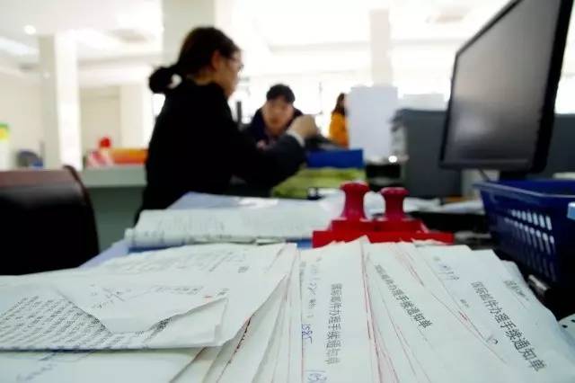 邮件海关放行何时能收到,待收件人向海关申报怎么处理