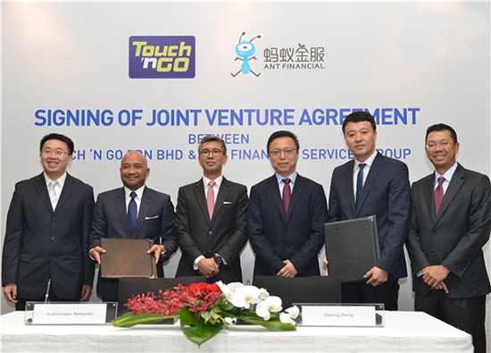 苏宁怒怼刘强东完整版,国美苏宁回应刘强东