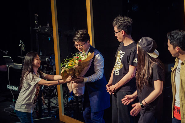 金融人士原创荒诞喜剧《坏老头的游戏》首场大获成功