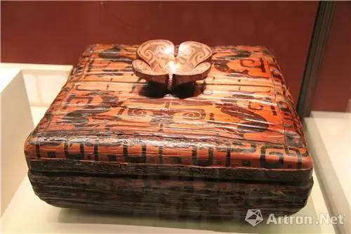 走进“九连墩”楚墓神秘的楚文化居然“尚鬼”？