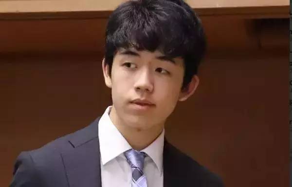 日本统计中国2020流行语,日本报道中国2021年的流行语