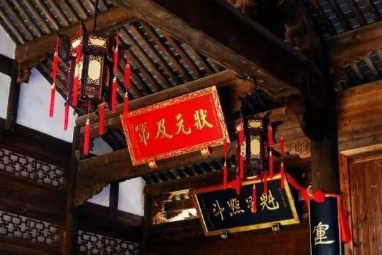 学霸的日常都活出不一样的风范,学霸的生活是多么的丰富多彩